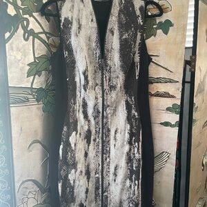 Tahari Snake Print V-Neck Midi Dress Sz 6